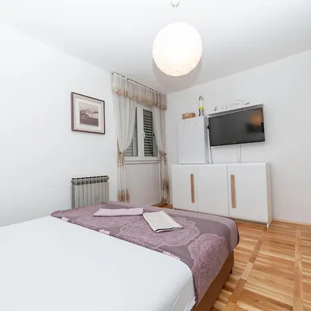 Mario Apartman Budva