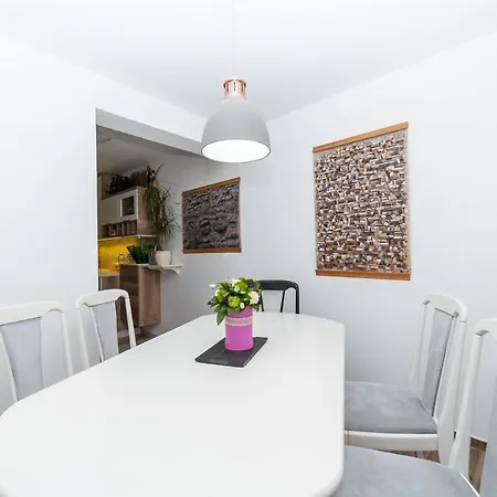 Mario Apartman Budva